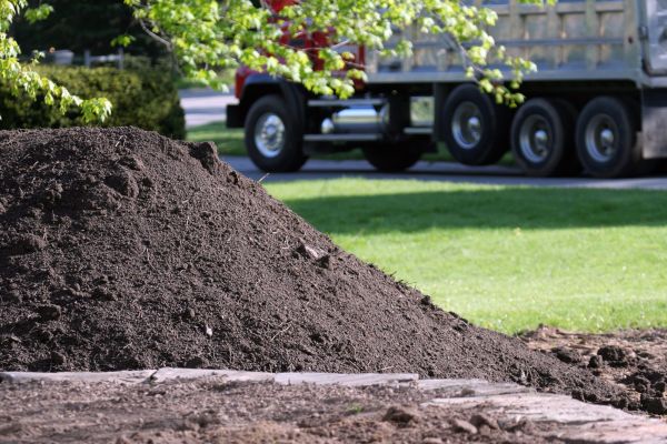 Yard Dirt Delivery in Crossville