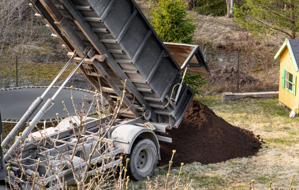 Yard Soil Delivery in Crossville