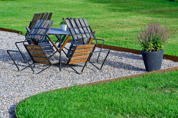 Metal Edging Installation in Crossville